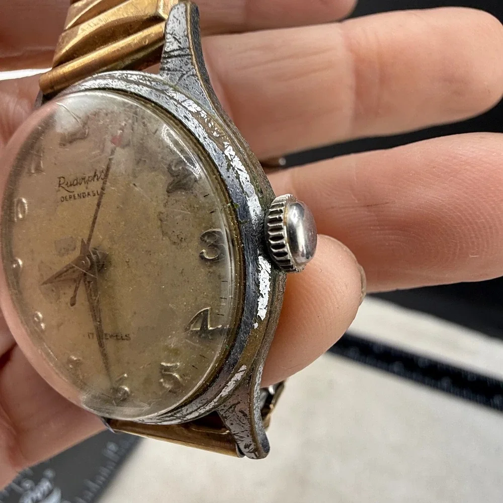 Rudolph's Dependable Watch 17 Jewels Manual Mens 6.25in NON WORKING